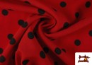 Venta online de Tela de Lunares Color Rojo Topos Negros