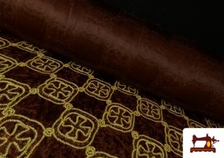 Tela de Terciopelo Martelé Bordado Medieval Cruces con Lentejuelas Holográficas color Marrón