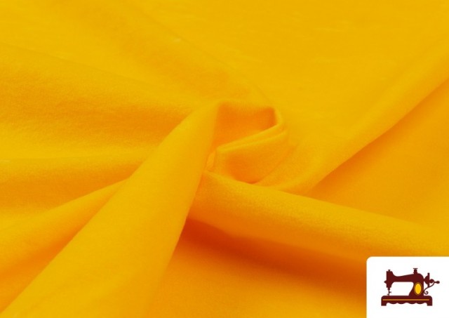 Comprar online Tela de Antelina de Colores - Pieza de 25 Metros color Amarillo