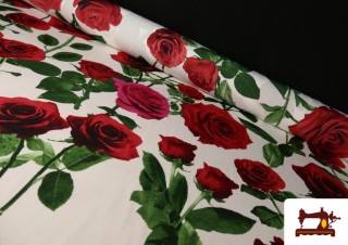 Tela Estampada para Vestidos de Sevillana con Rosas