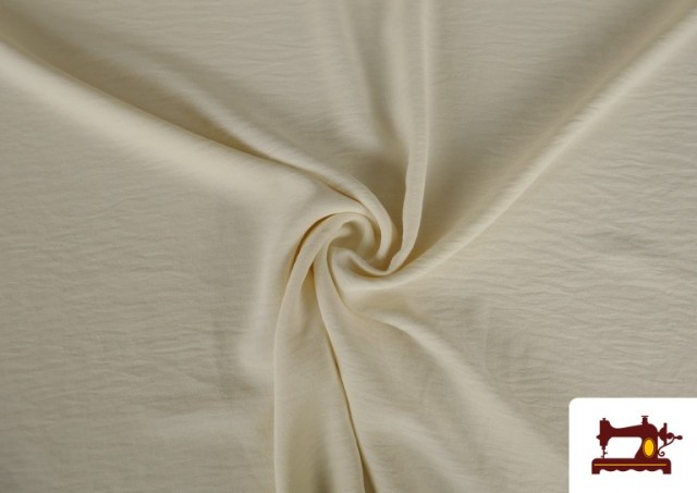 Tela Arrugada Tipo Bambula Para Vestuario de Verano Colores Lisos color Crudo
