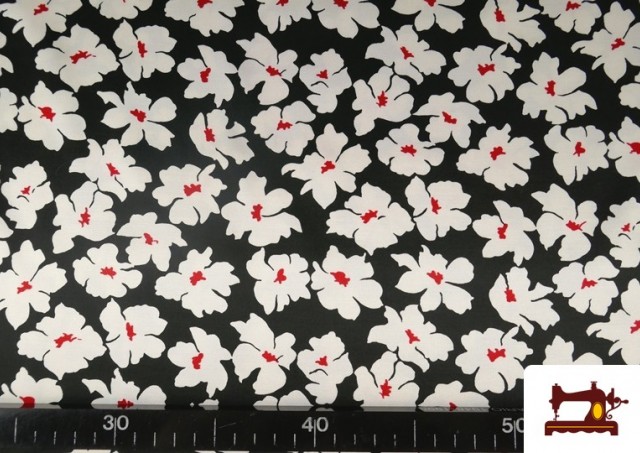 Comprar online Tela Crep Saten Estampada Flores Detalles Rojos