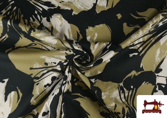 Comprar online Tela de Viscosa Estampado Floral Grande Caqui