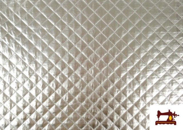 Tela con Relieve Metalizada Acolchada color Plata