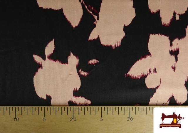 Comprar online Tela de Viscosa con Saten Estampada Flores Prensadas color Rosa pálido