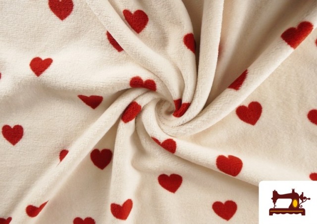 Comprar online Tela de Coralina Polar Suave Al Tacto Estampado Corazones Rojos