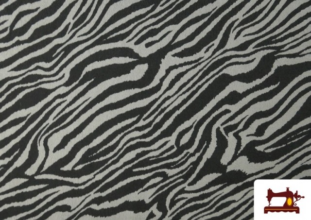 Comprar online Tela de Viscosa Estampado Cebra Animal Print color Gris