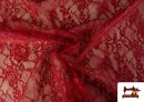 Comprar online Tela de Encaje Chantilly Floral de Colores color Rojo