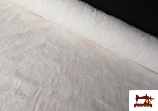 Comprar Tela de Batista Bordada Floral Con Acabado